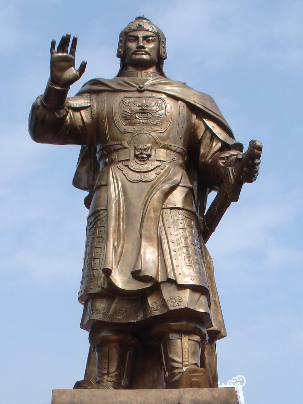 Statue de l'empereur Quang Trung
